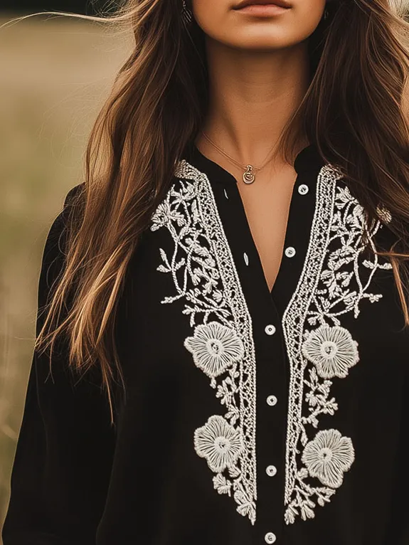 Chic Round Neck Flower Embroidery Black Shirt