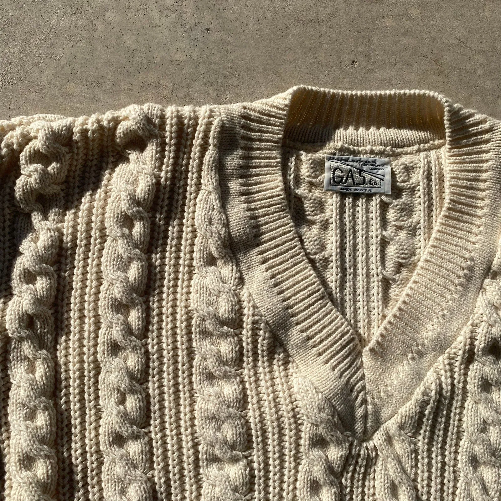 Vintage Grandpa Sweater Cream Cable Knit V Neck Varsity Pullover Sweater Sz XL